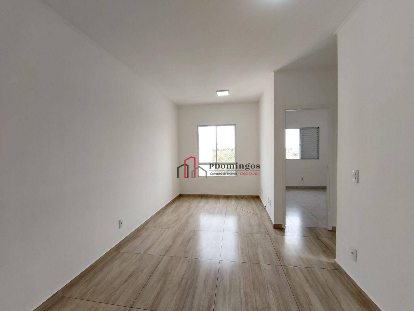 Apartamento à venda e aluguel com 2 quartos, 50m² - Foto 2