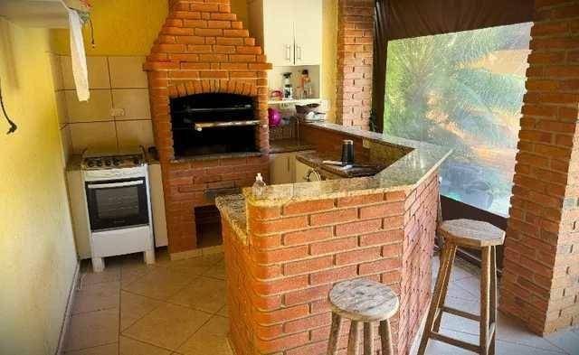 Chácara à venda com 4 quartos, 331m² - Foto 9