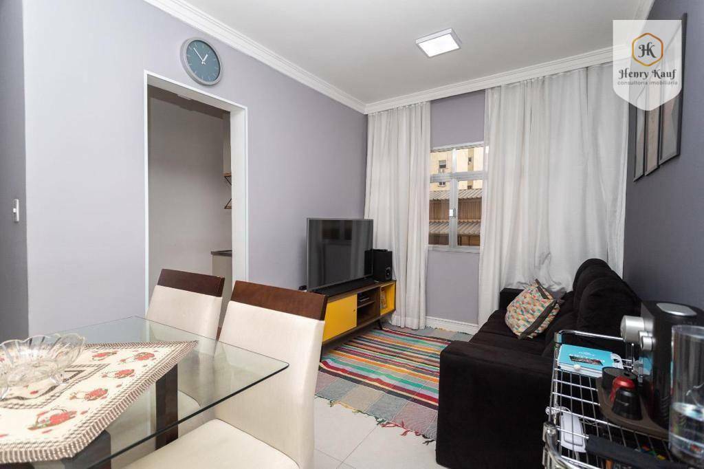 Apartamento à venda com 1 quarto, 50m² - Foto 2