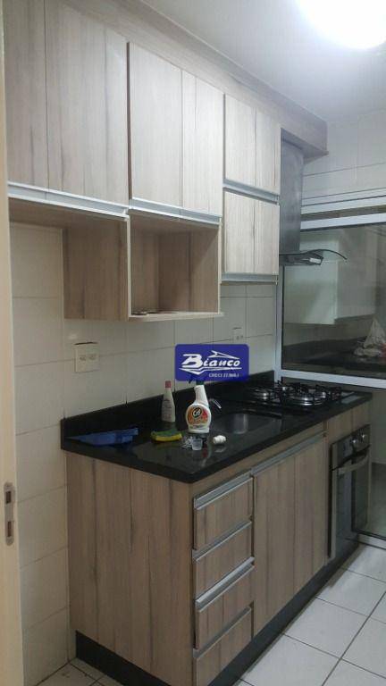 Apartamento à venda com 3 quartos, 64m² - Foto 18