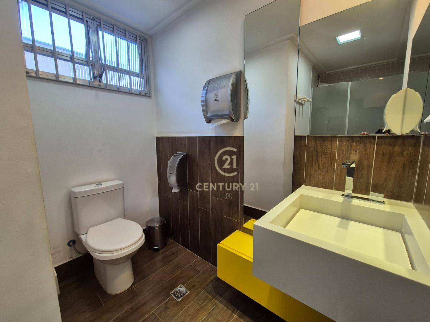 Casa à venda com 5 quartos, 310m² - Foto 10