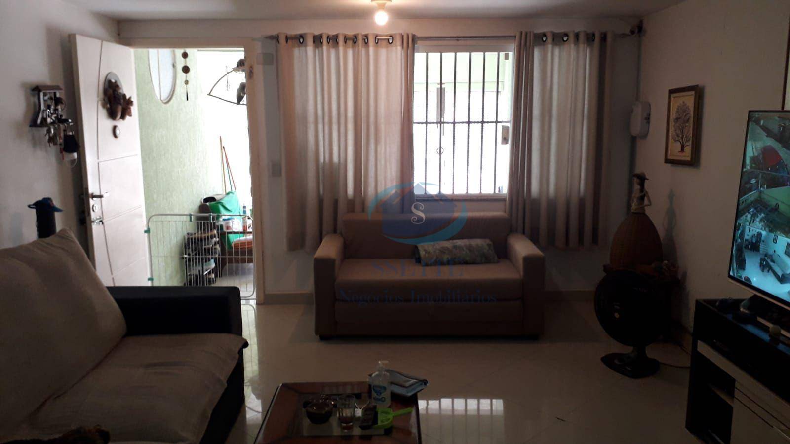 Sobrado à venda com 3 quartos, 130m² - Foto 1