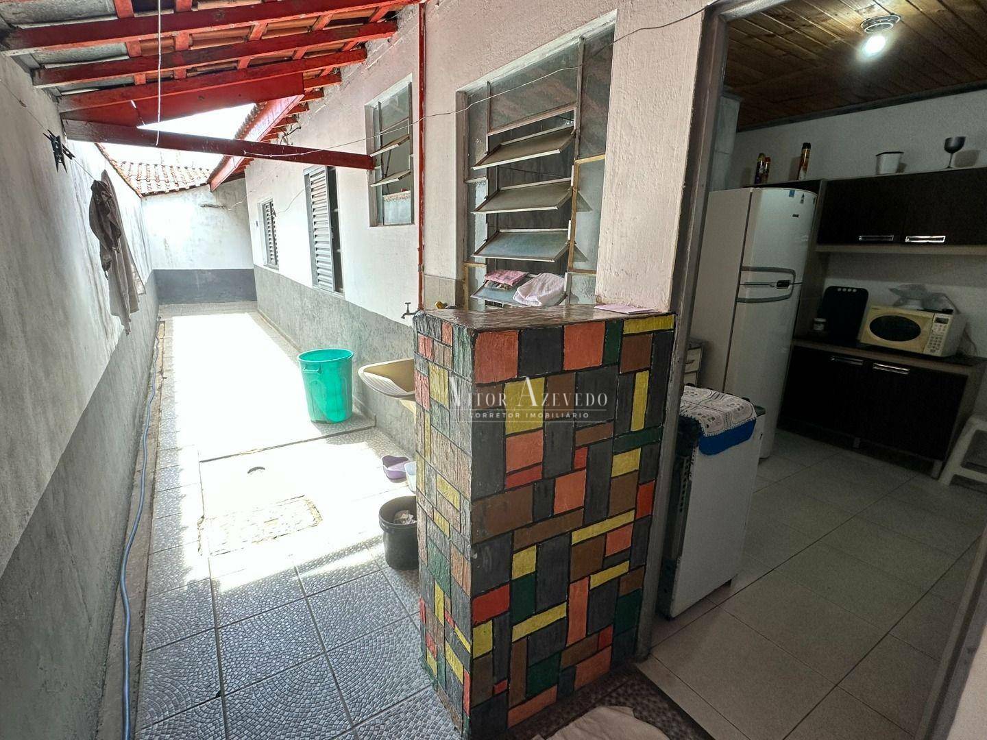 Casa à venda com 2 quartos, 140m² - Foto 10