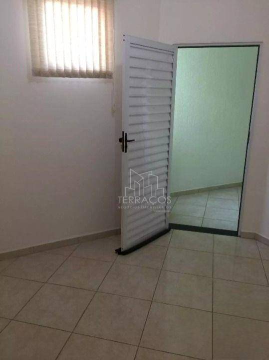 Casa à venda com 3 quartos, 201m² - Foto 4