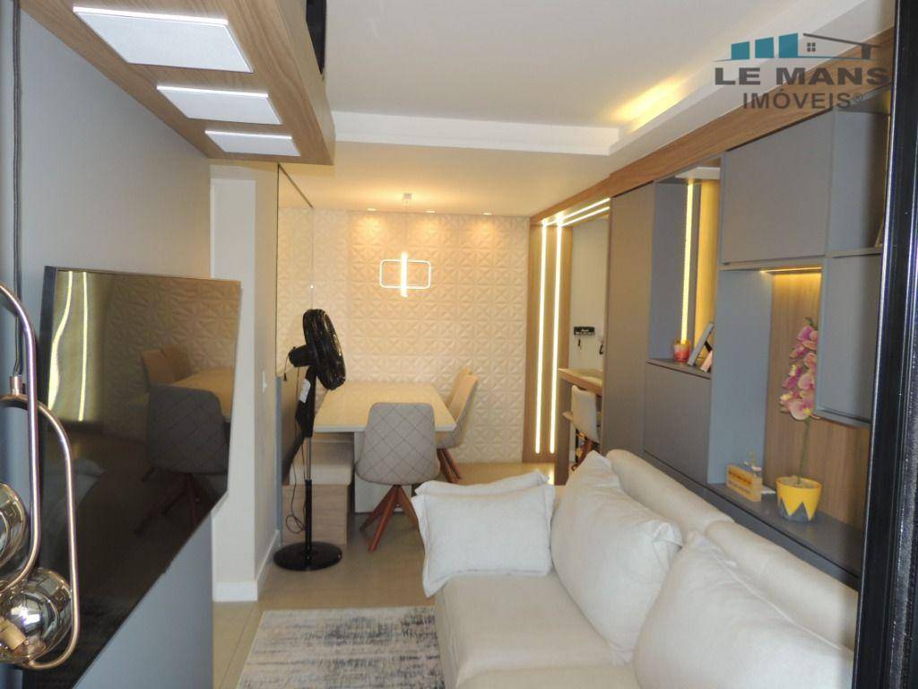 Apartamento à venda com 2 quartos, 60m² - Foto 14