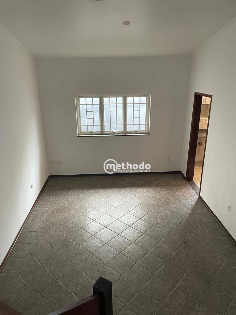 Casa à venda com 3 quartos, 206m² - Foto 4