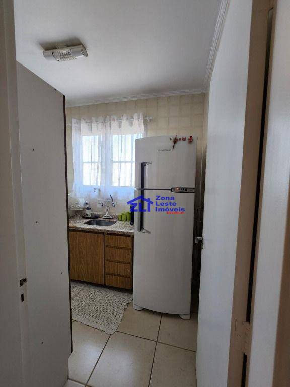 Apartamento à venda com 2 quartos, 62m² - Foto 4