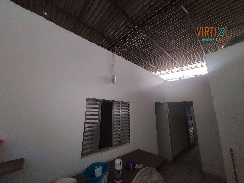 Casa à venda com 3 quartos, 217m² - Foto 20