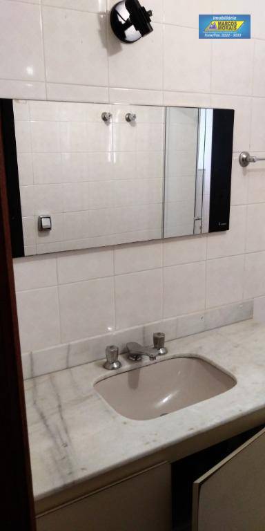 Apartamento à venda com 3 quartos, 180m² - Foto 9