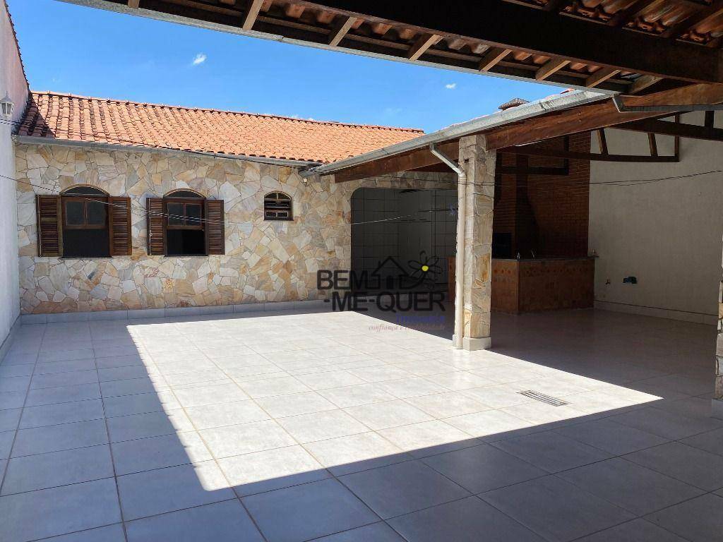 Casa à venda com 3 quartos, 380m² - Foto 35