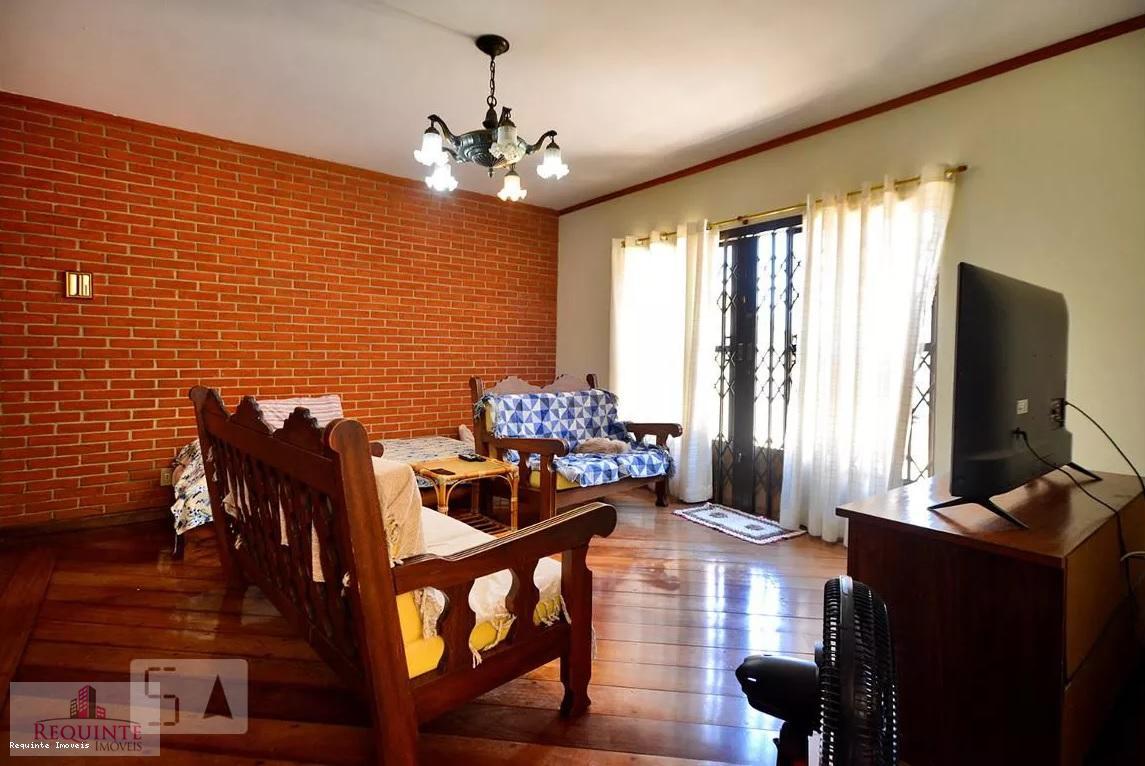 Sobrado à venda com 3 quartos, 150m² - Foto 1