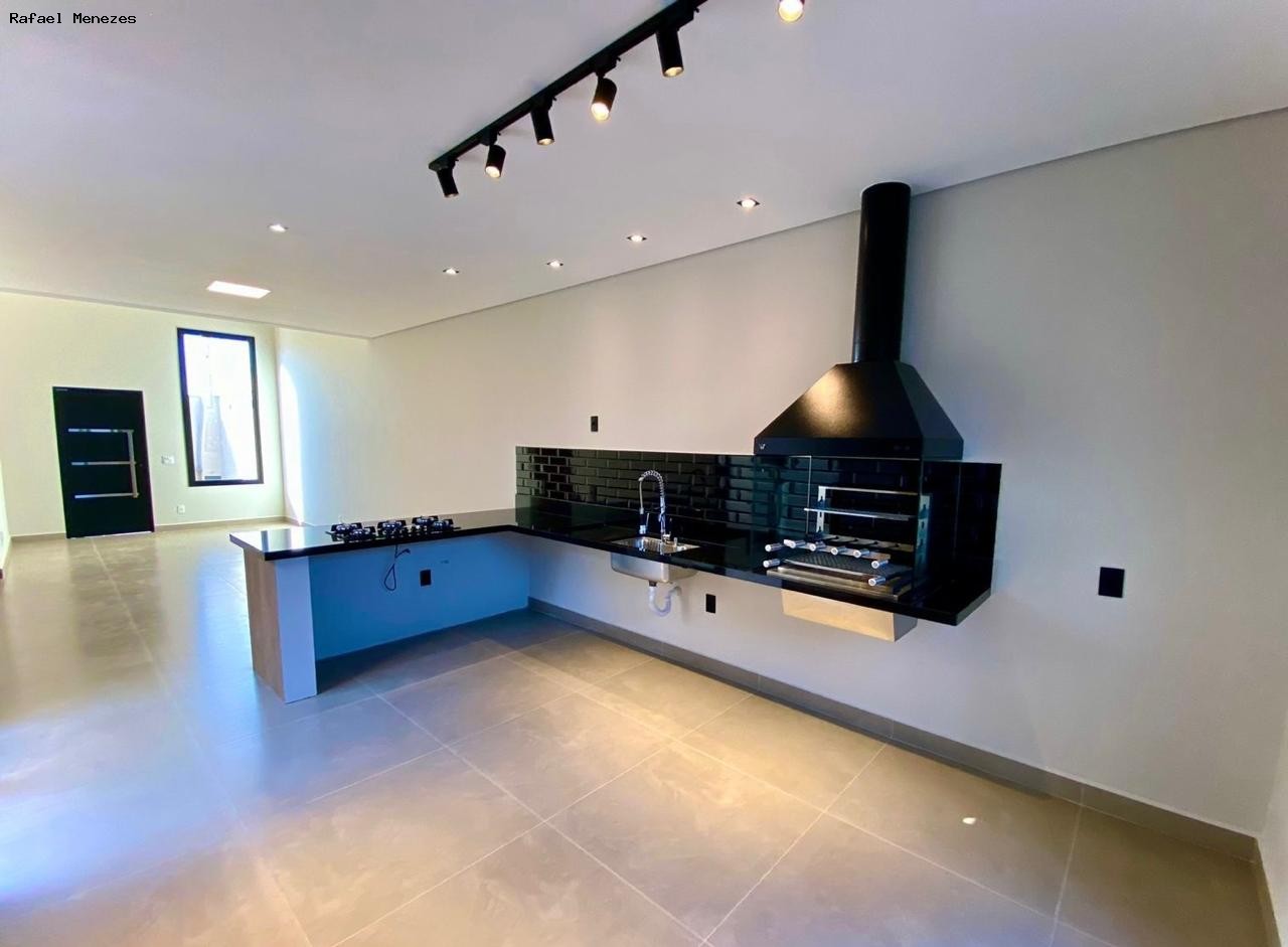 Casa à venda com 3 quartos, 93m² - Foto 12