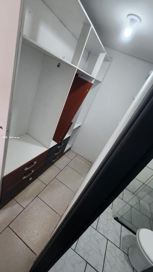 Casa à venda com 2 quartos, 115m² - Foto 12