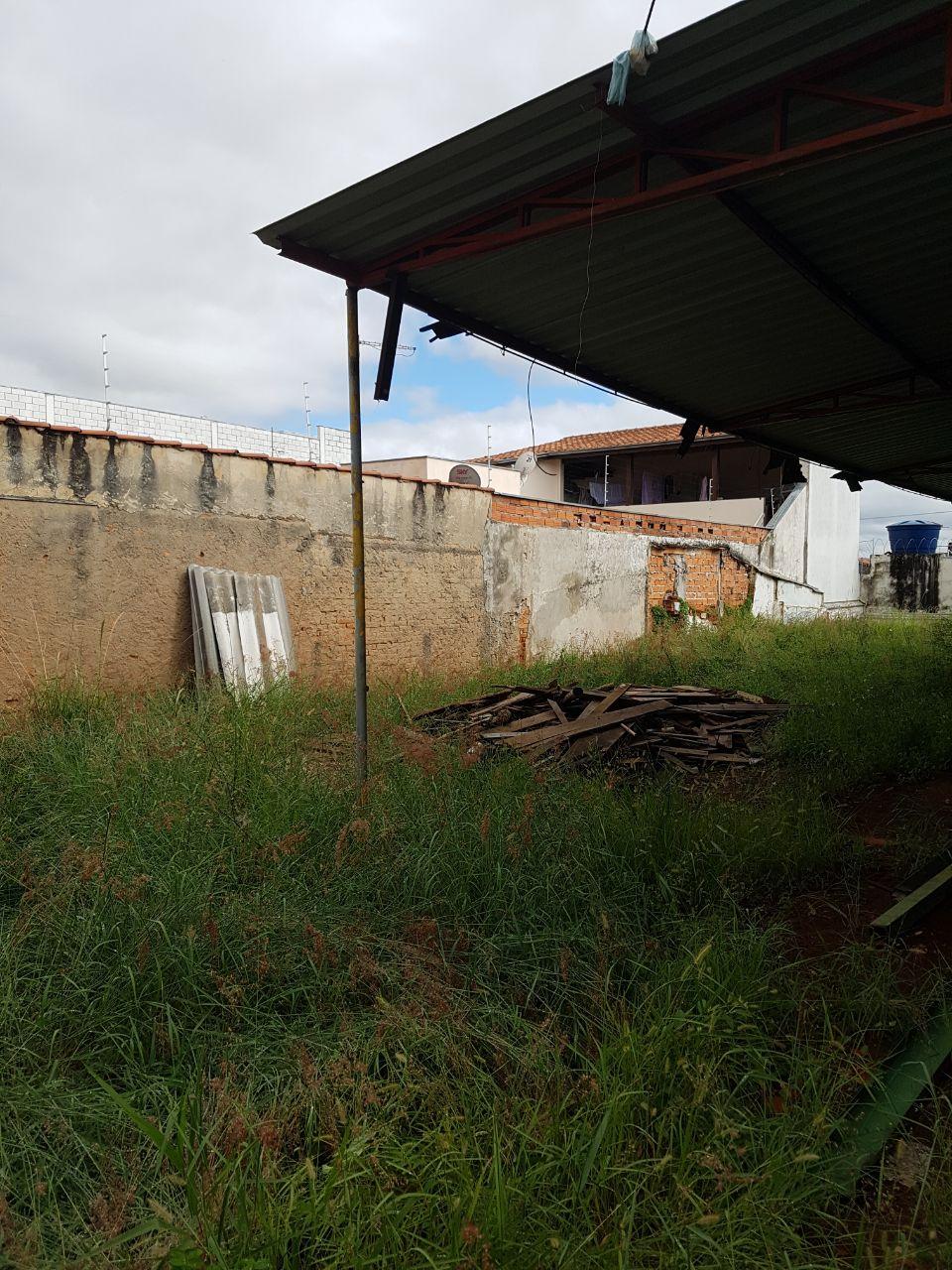 Terreno à venda e aluguel, 300m² - Foto 4