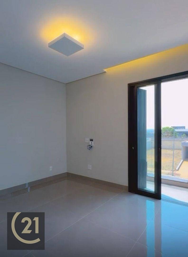 Casa de Condomínio à venda com 3 quartos, 310m² - Foto 2