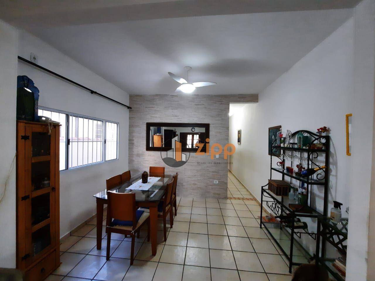 Sobrado à venda com 3 quartos, 200m² - Foto 18