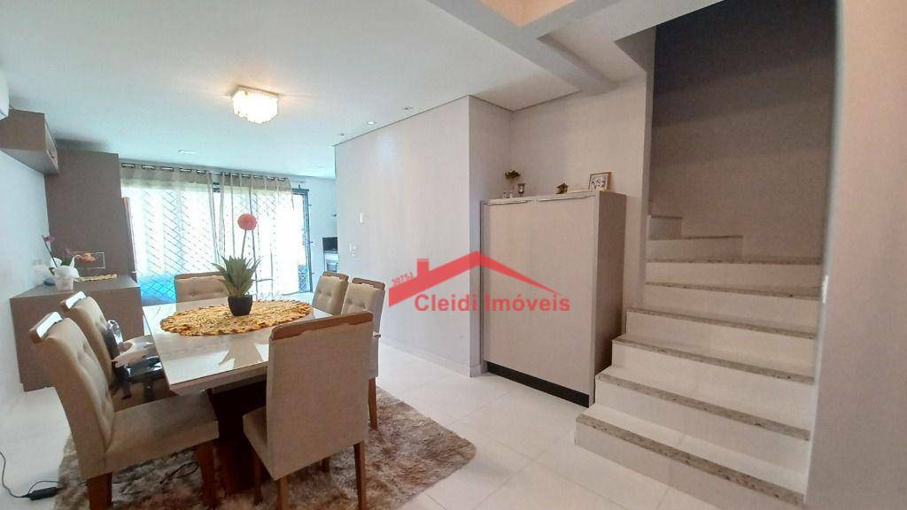 Casa à venda com 3 quartos, 123m² - Foto 1