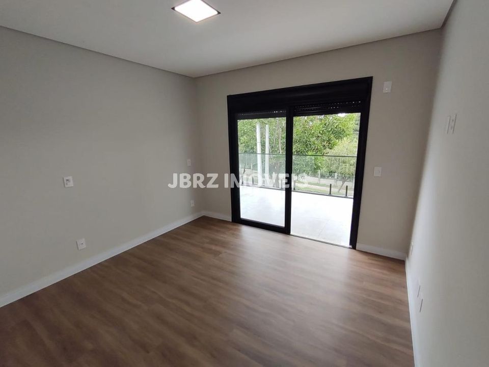 Casa à venda com 3 quartos, 251m² - Foto 27