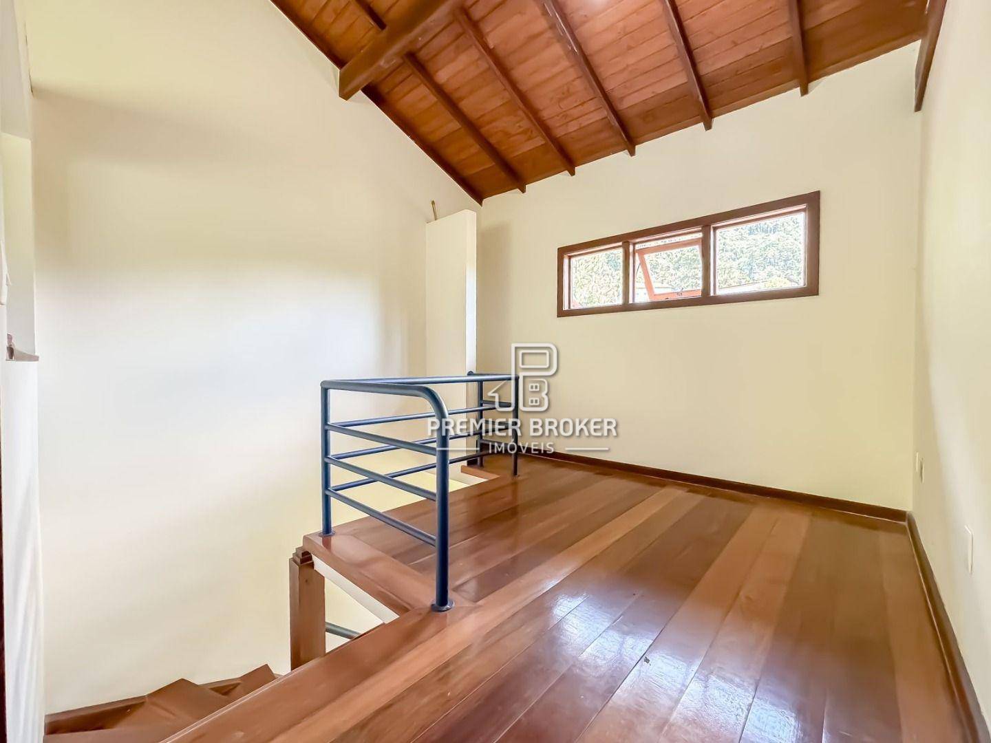 Casa de Condomínio à venda com 4 quartos, 276m² - Foto 33