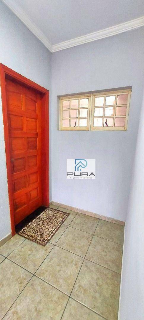 Casa à venda com 3 quartos, 130m² - Foto 3