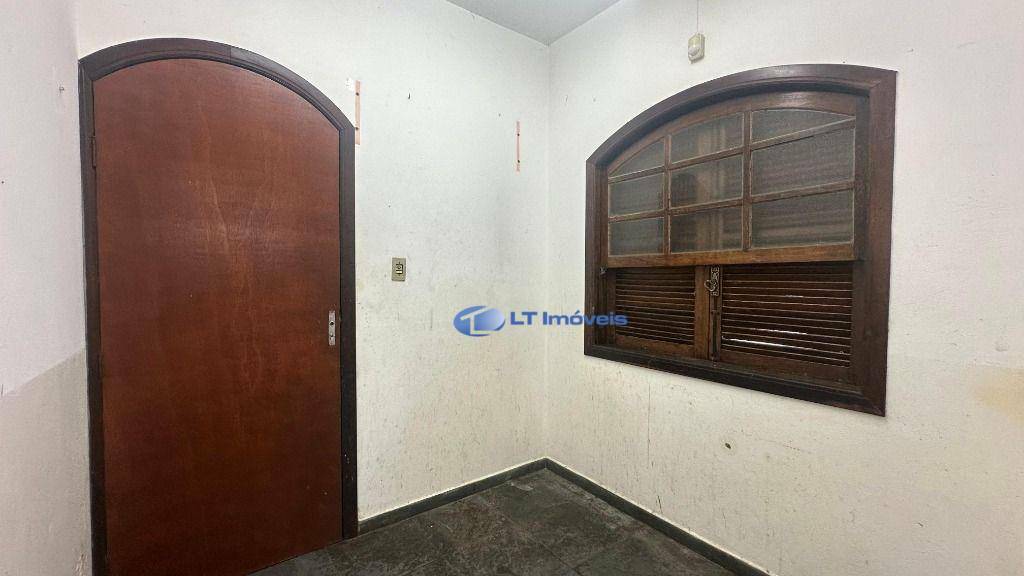 Casa, 3 quartos, 322 m² - Foto 43