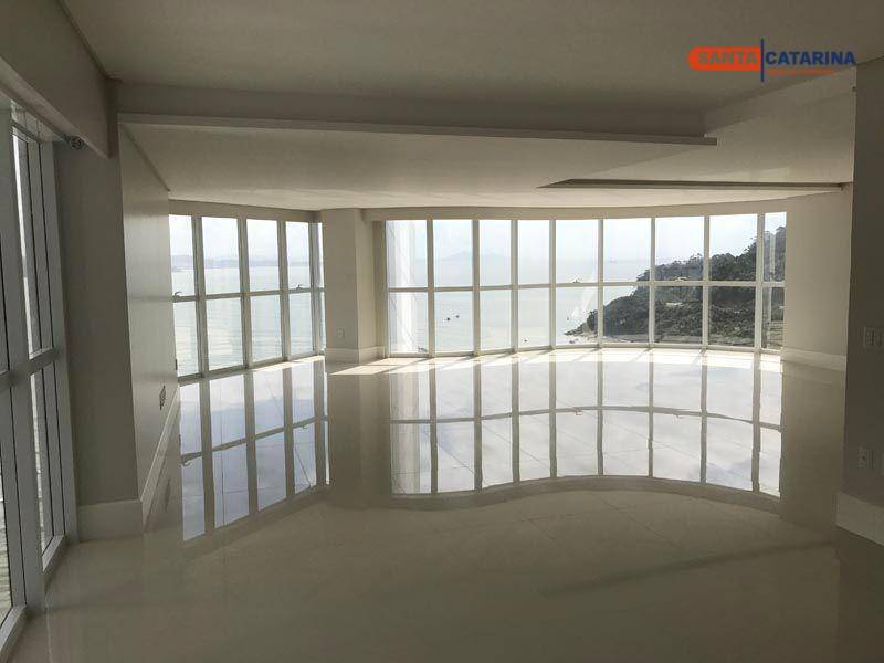 Apartamento à venda com 4 quartos, 237m² - Foto 1