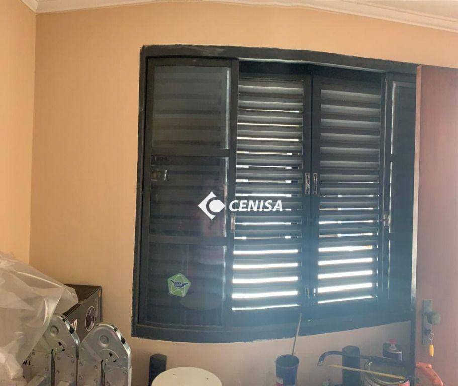 Casa à venda com 3 quartos, 200m² - Foto 18