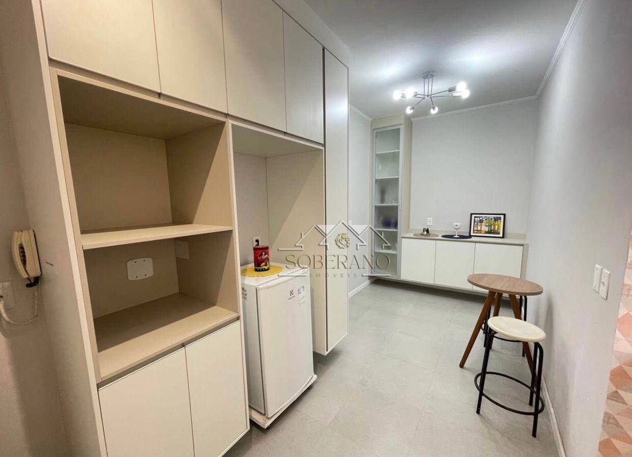 Apartamento à venda e aluguel com 3 quartos, 126m² - Foto 9