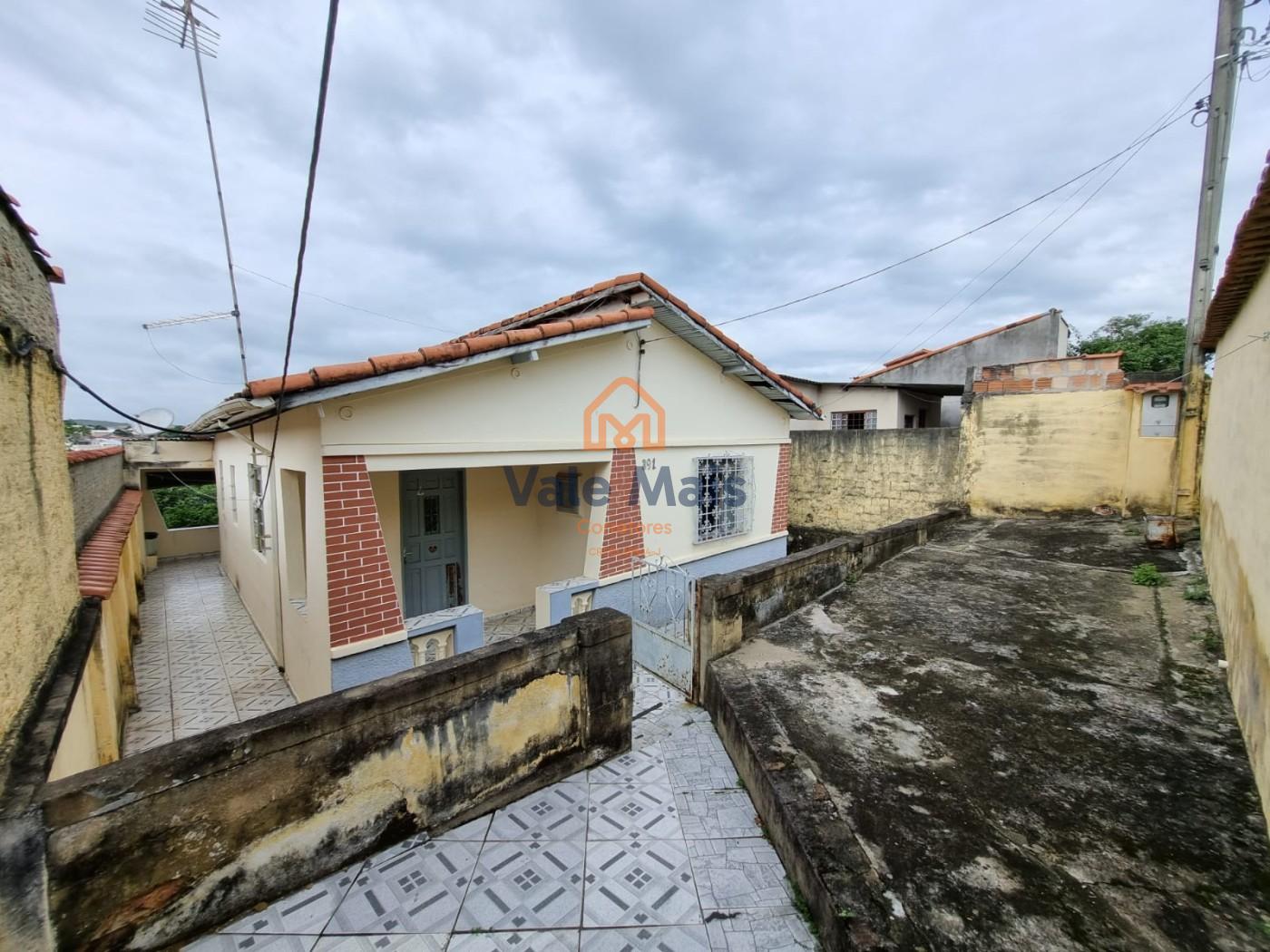 Casa para alugar com 2 quartos, 300m² - Foto 1