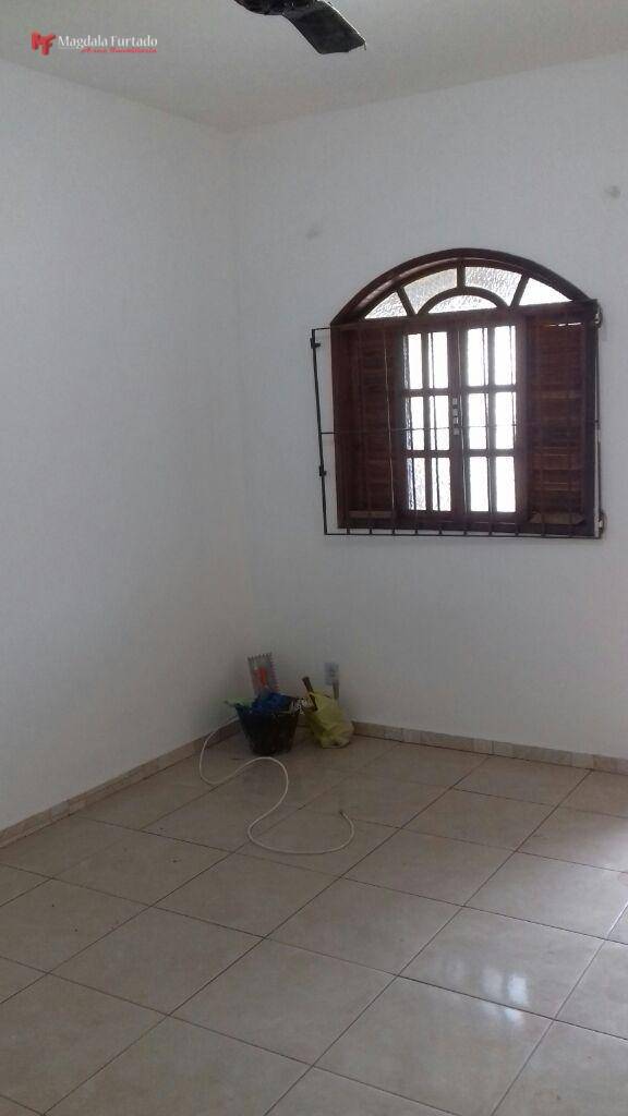 Casa à venda com 2 quartos, 10m² - Foto 8