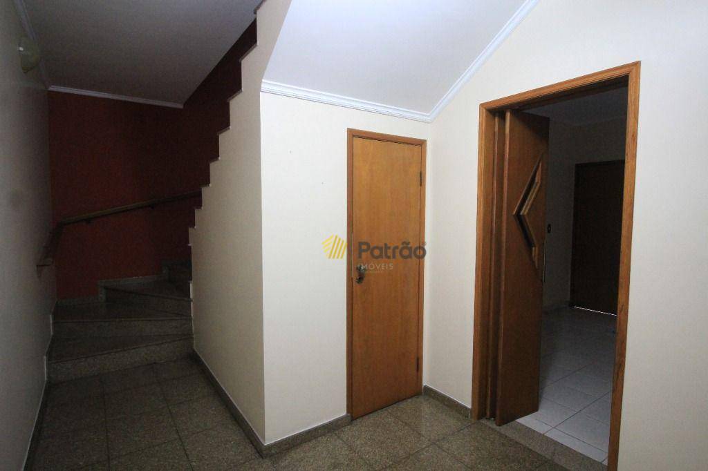 Sobrado à venda com 4 quartos, 344m² - Foto 45