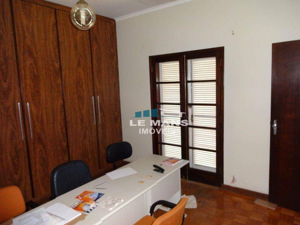 Casa à venda com 3 quartos, 277m² - Foto 13