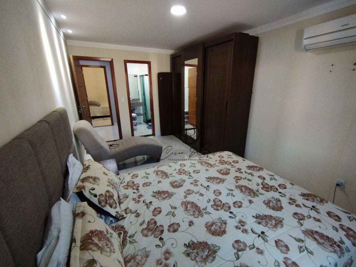 Casa de Condomínio à venda com 4 quartos, 216m² - Foto 9