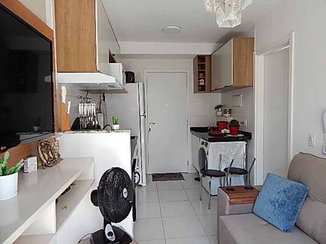 Apartamento à venda com 1 quarto, 37m² - Foto 4