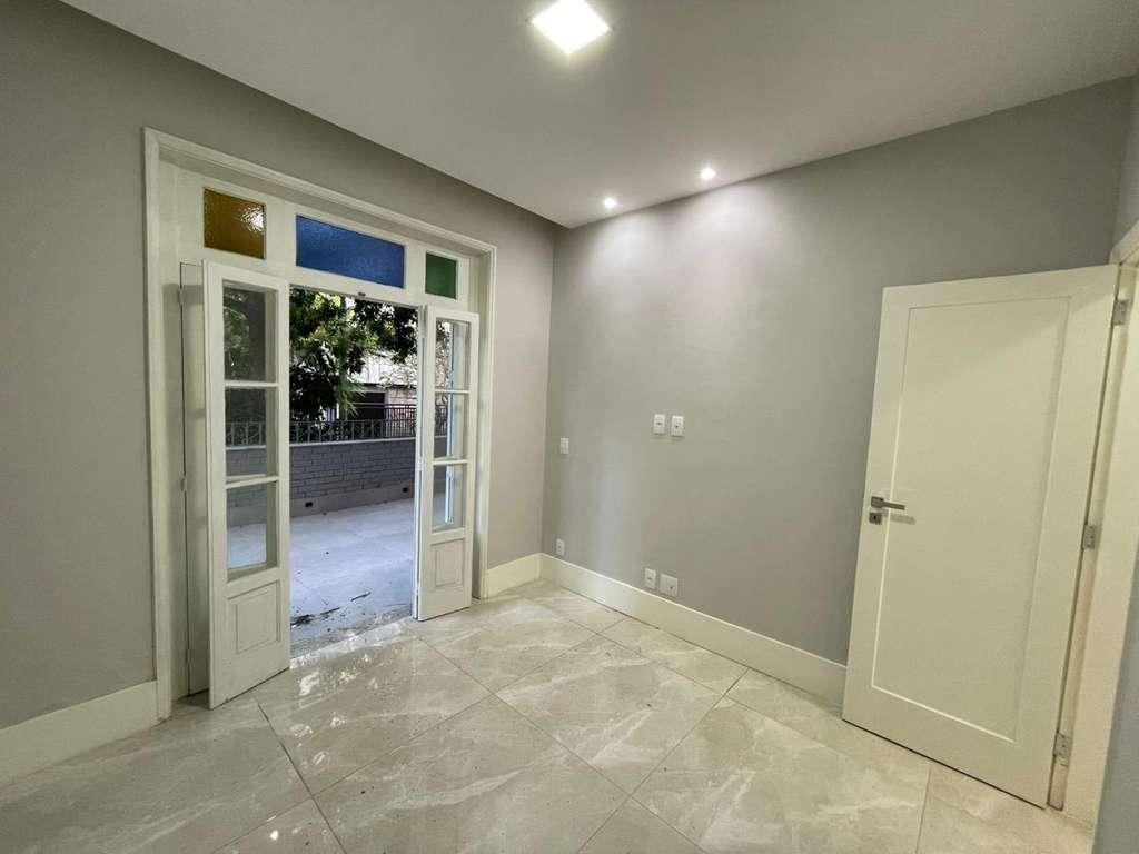 Apartamento à venda com 2 quartos, 78m² - Foto 19