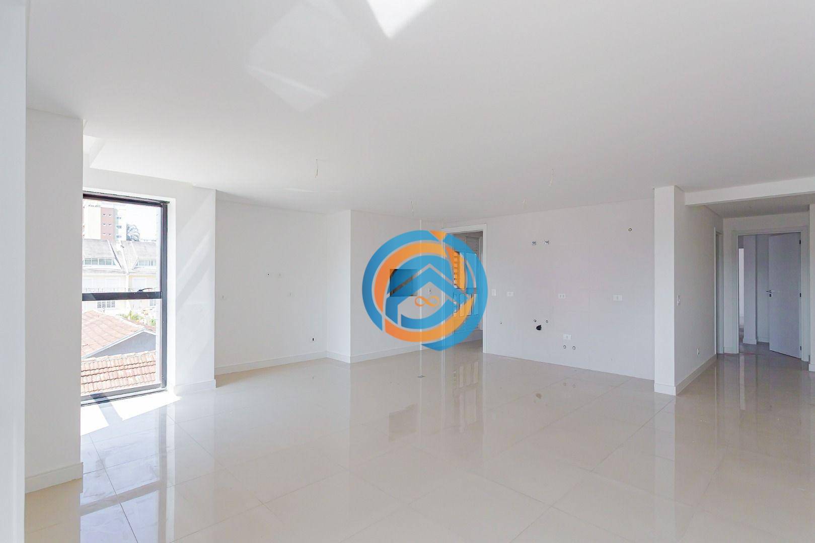 Apartamento à venda com 3 quartos, 134m² - Foto 4