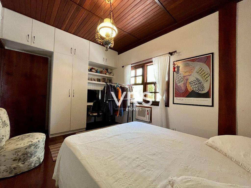 Casa de Condomínio à venda com 4 quartos, 330m² - Foto 26