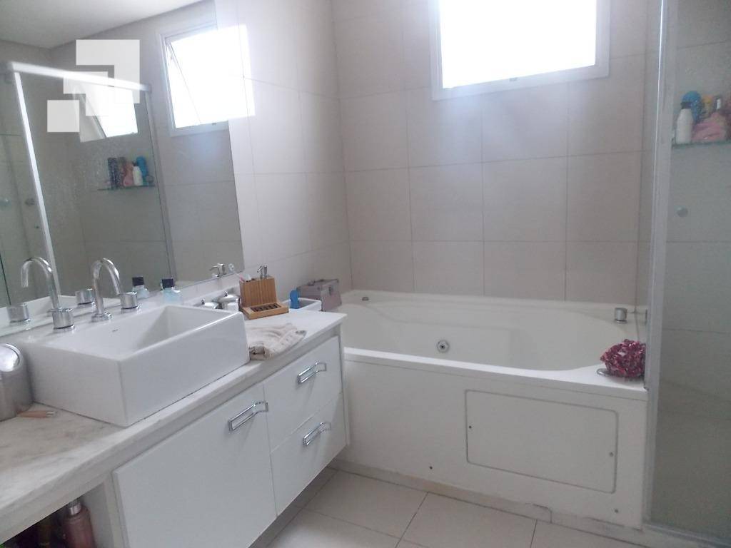 Apartamento à venda com 3 quartos, 187m² - Foto 20