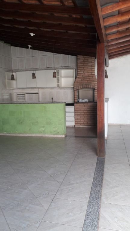 Casa à venda com 2 quartos, 150m² - Foto 22