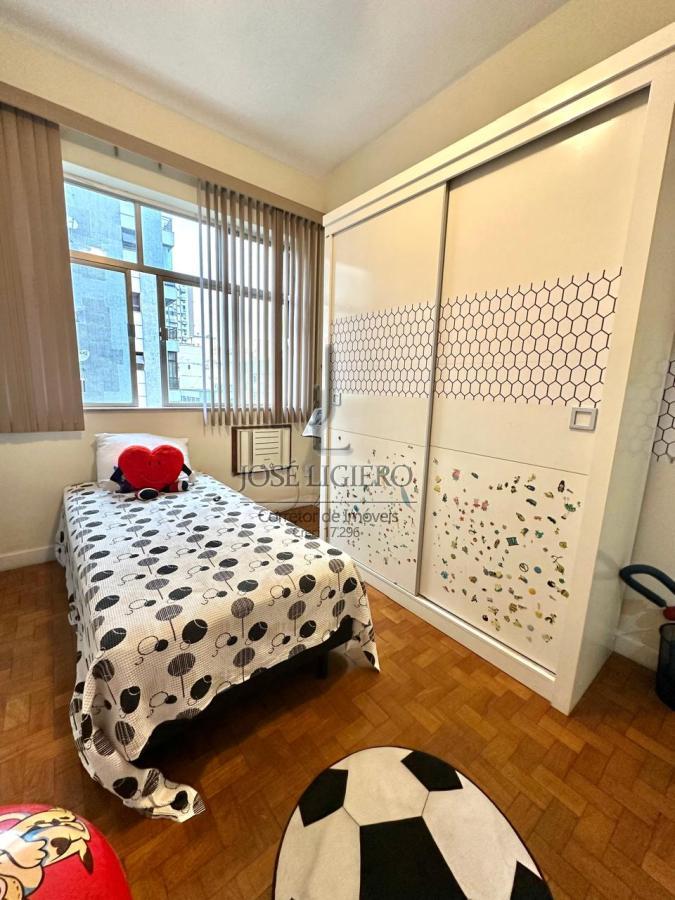 Apartamento à venda com 4 quartos, 160m² - Foto 19