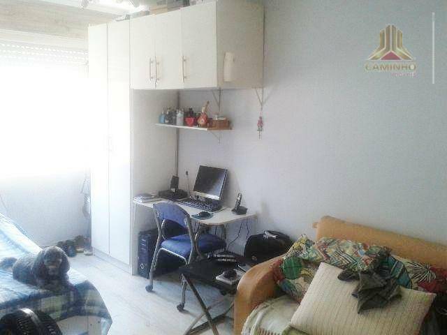 Apartamento à venda com 1 quarto, 32m² - Foto 2