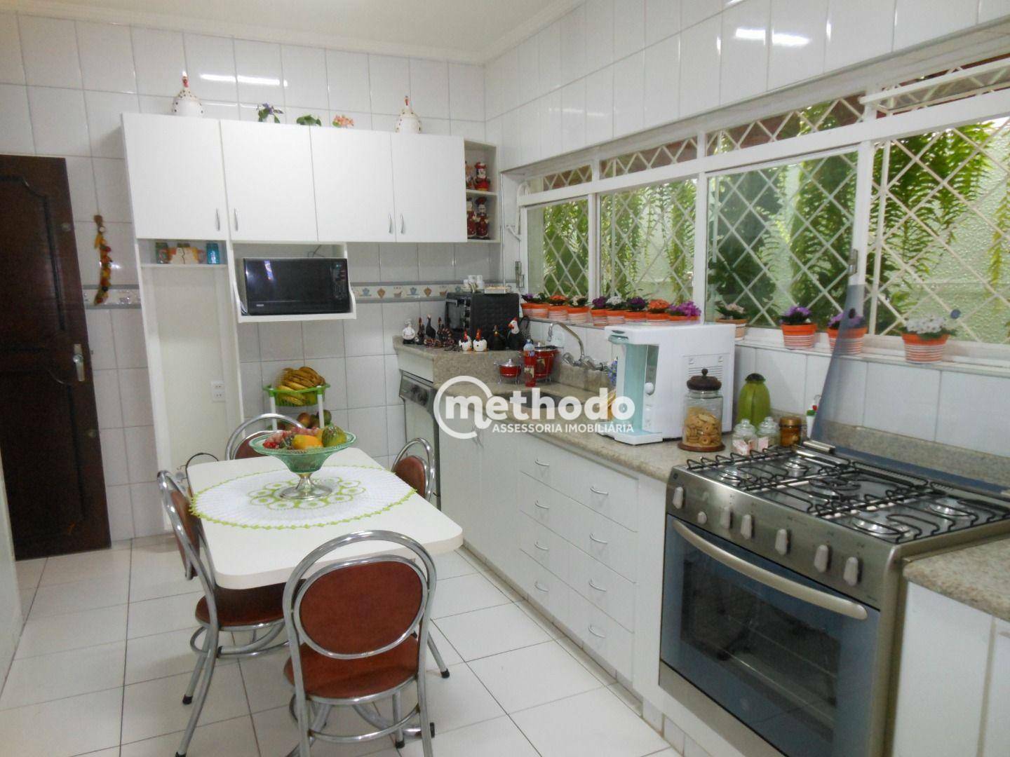 Casa à venda com 3 quartos, 178m² - Foto 9