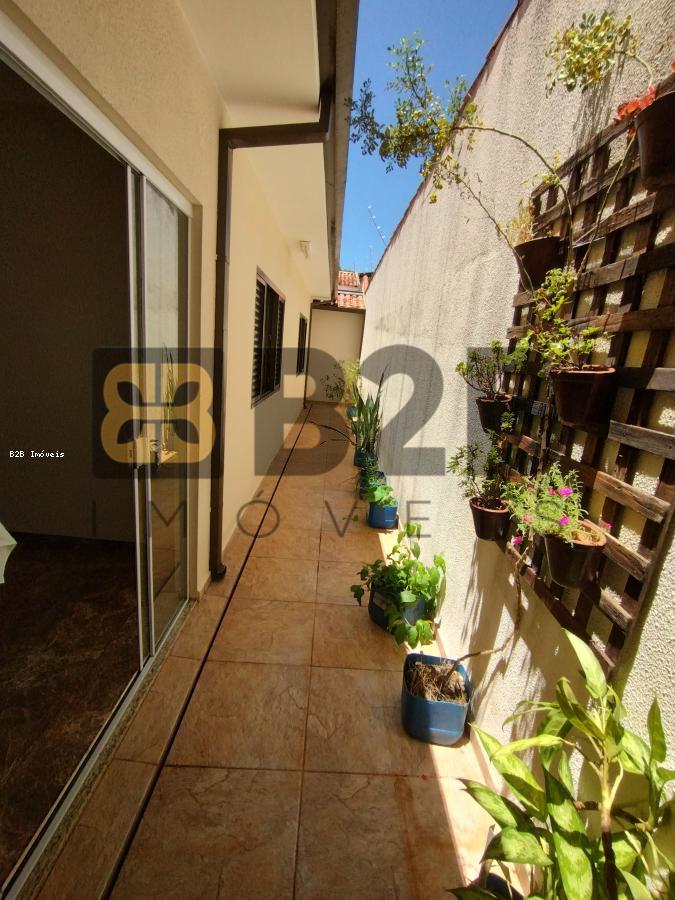 Casa à venda com 3 quartos, 195m² - Foto 20