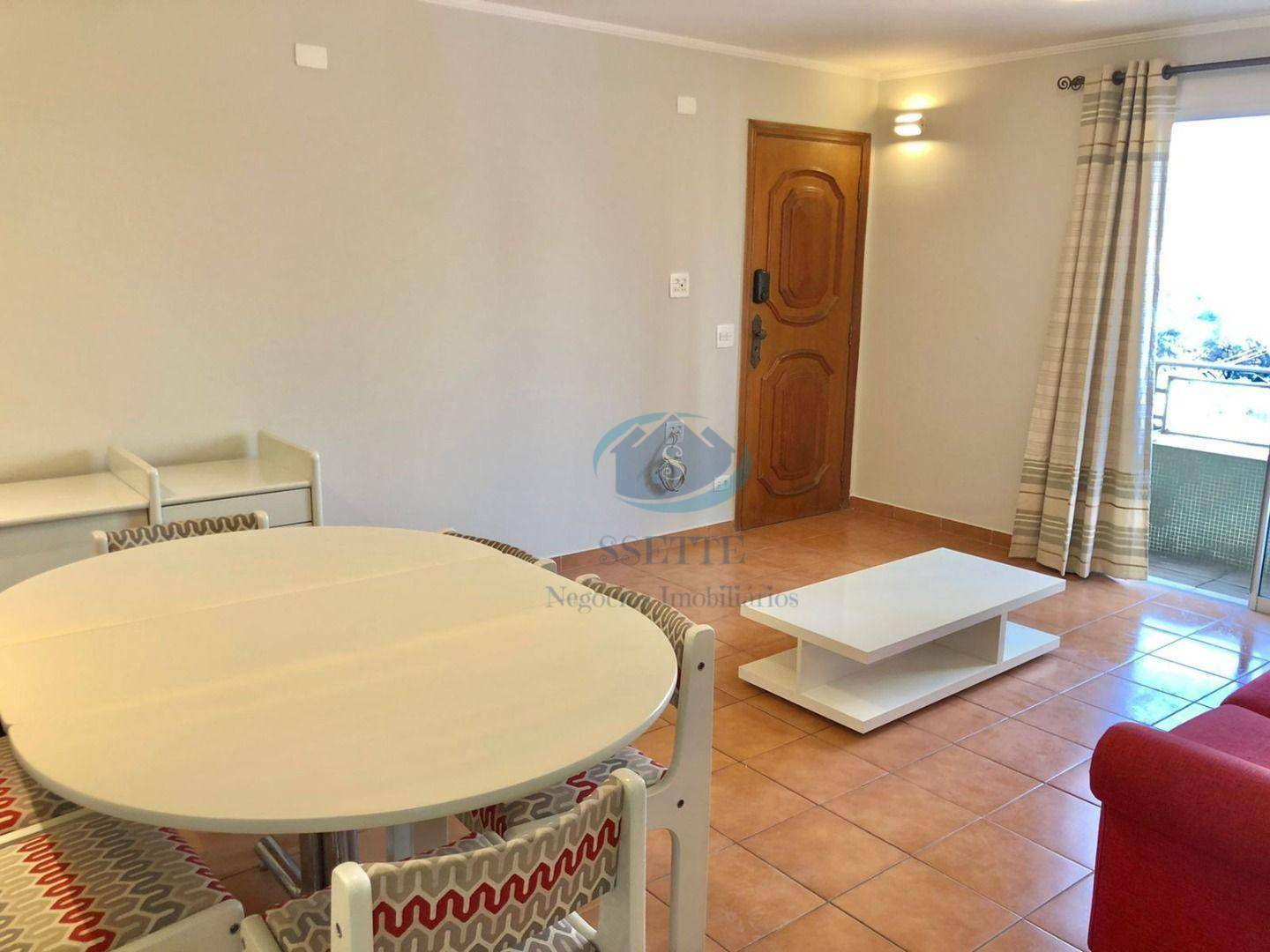 Apartamento à venda com 2 quartos, 72m² - Foto 4