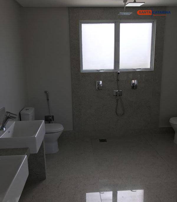 Apartamento à venda com 4 quartos, 237m² - Foto 22