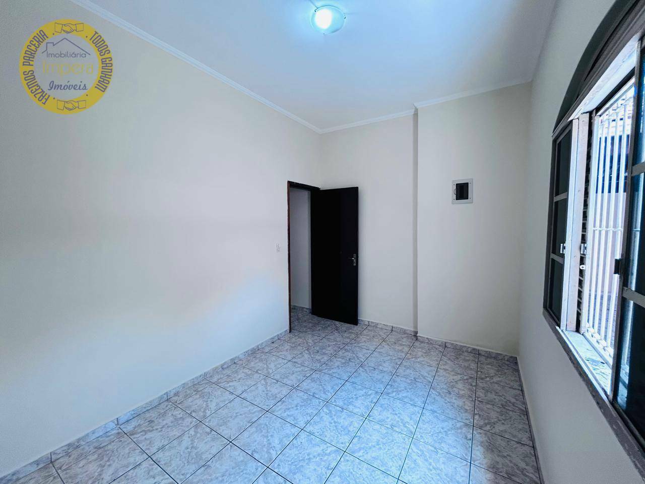 Casa à venda com 3 quartos, 180m² - Foto 15