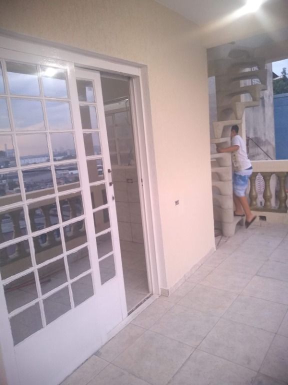 Sobrado à venda com 5 quartos, 200m² - Foto 19