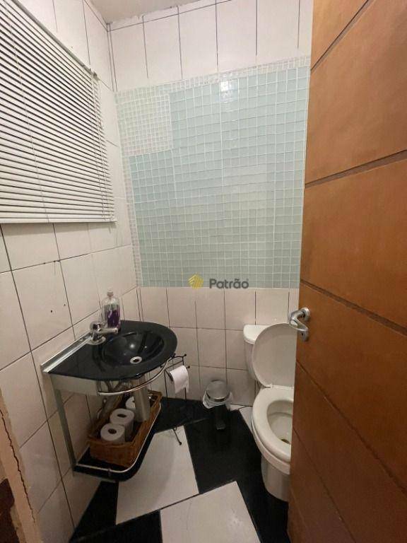 Sobrado à venda com 3 quartos, 195m² - Foto 9