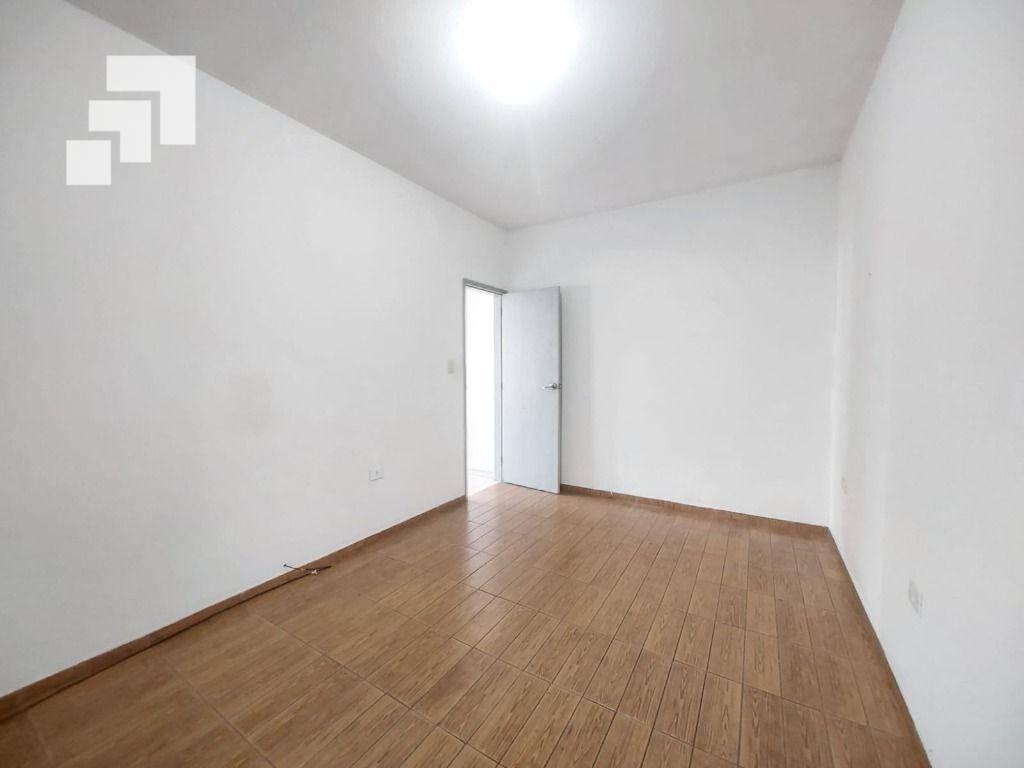 Casa para alugar com 1 quarto, 40m² - Foto 7