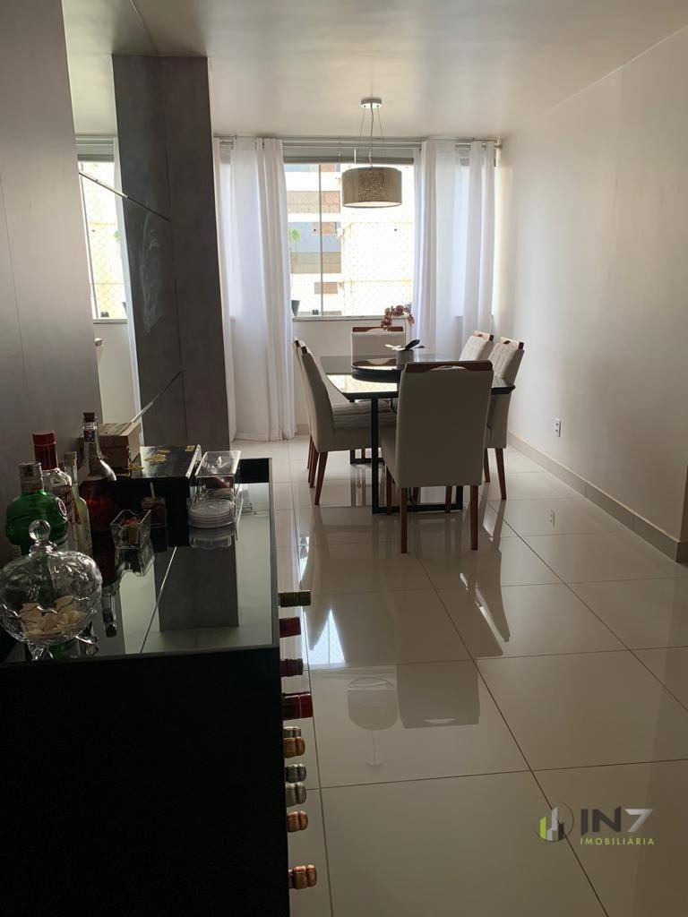 Apartamento à venda com 2 quartos, 90m² - Foto 1